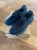 adidas Yeezy Boost 350 V2 Onyx maat 42, Nieuw, Ophalen of Verzenden, Sneakers of Gympen, Adidas