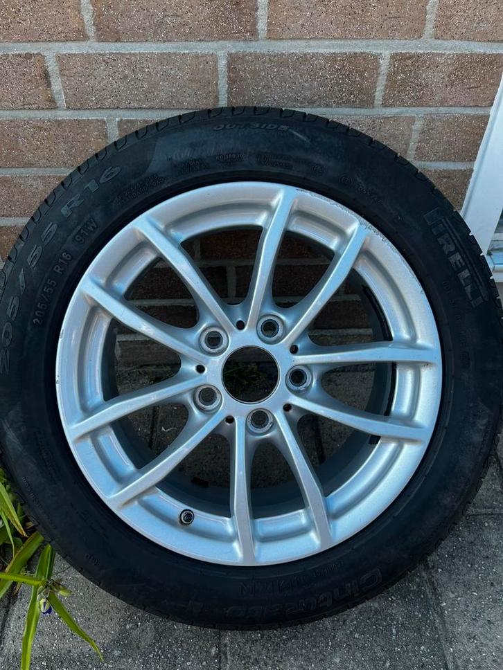 Velgen met banden bmw f20, Auto-onderdelen, Banden en Velgen, Banden en Velgen, Zomerbanden, 16 inch, 205 mm, Personenwagen, Gebruikt