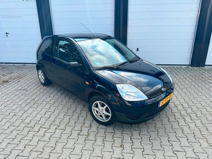 Ford Fiesta 1.3-8V Futura 3 DRS 161.000 km - APK 30-08-2026, Auto's, Ford, Bedrijf, Fiësta, ABS, Airbags, Bochtverlichting, Boordcomputer