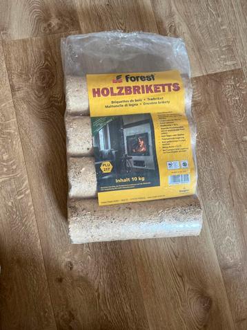 Forest Holzbriketts 8kg - Schone Verbranding beschikbaar voor biedingen
