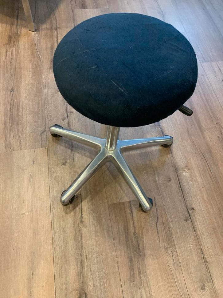 Zwarte tabouret kruk - Gebruikt, Huis en Inrichting, Bureaustoelen, Gebruikt, Bureaukruk, Zwart, Ophalen