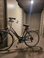 Oude damesfiets - Opknapper, Fietsen en Brommers, Fietsen | Dames | Sportfietsen en Toerfietsen, Ophalen, Overige merken, Minder dan 10 versnellingen