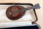 Oude Geëmailleerde Mandoline Broche. GRATIS Verzending., Verzenden, Koper, Broche