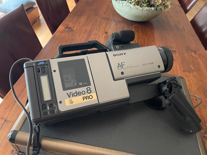 Klassieker……Sony Pro Camcorder video 8, Audio, Tv en Foto, Videocamera's Analoog, Hi 8, Ophalen of Verzenden