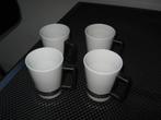 4 Leuke nw witte mokken m chroom zwart samen €5.00 Randwyck, Huis en Inrichting, Keuken | Servies, Ophalen of Verzenden, Zo goed als nieuw