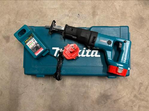 Makita reciprozaag JR140D incl. Koffer, lader en accu’s, Auto diversen, Autogereedschap, Gebruikt, Ophalen of Verzenden
