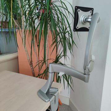 5 x Neoflex ergotron monitor arm (nieuw € 115 /stuk) beschikbaar voor biedingen