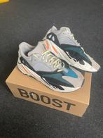 Yeezy 700 “Wave Runner”, maat 44, Kleding | Heren, Schoenen, Ophalen, Overige kleuren, Sneakers of Gympen, Gedragen