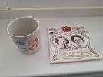 Tegeltje en mok van koningin Beatrix 1980, Verzamelen, Koninklijk Huis en Royalty, Ophalen of Verzenden, Zo goed als nieuw, Nederland