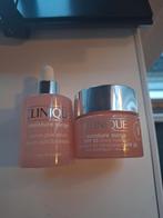 Set Clinique huidverzorging moisture surge serum en dagcrème, Sieraden, Tassen en Uiterlijk, Uiterlijk | Gezichtsverzorging, Ophalen of Verzenden