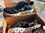 ON Cloudflow 4 Zwart - Hardloopschoenen Maat 43, Ophalen of Verzenden, Zo goed als nieuw, Sportschoenen, Zwart