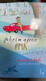 Geheim agent Oma van Manmn Sikkel, Ophalen of Verzenden, Zo goed als nieuw