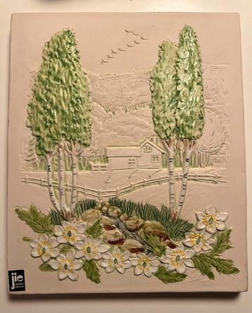 Jie Gantofta Sweden tegel 8914 Lente vintage wandtegel beschikbaar voor biedingen