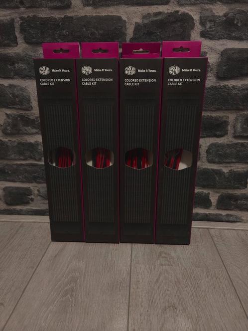 Zomersale: Coolermaster Rood/zwart Cable Extension kits, Computers en Software, Pc- en Netwerkkabels, Zo goed als nieuw, Ophalen of Verzenden