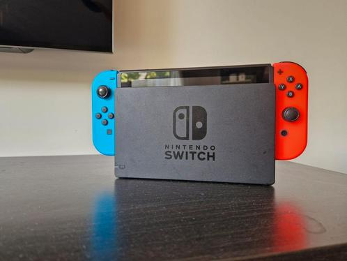 Nintendo Switch (Red/Blue), Spelcomputers en Games, Spelcomputers | Nintendo Switch, Zo goed als nieuw, Ophalen