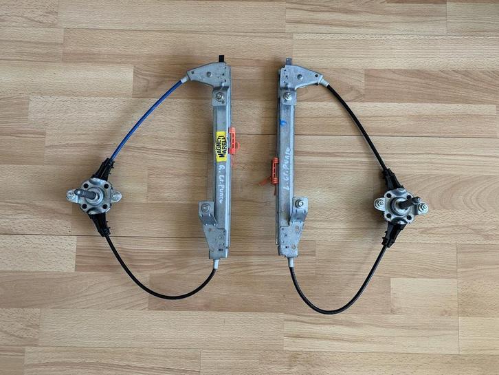 Fiat Punto grande / evo 2005 + ruitmechaniek achter LA RA, Auto-onderdelen, Ruiten en Toebehoren, Fiat, Gebruikt, Ophalen of Verzenden