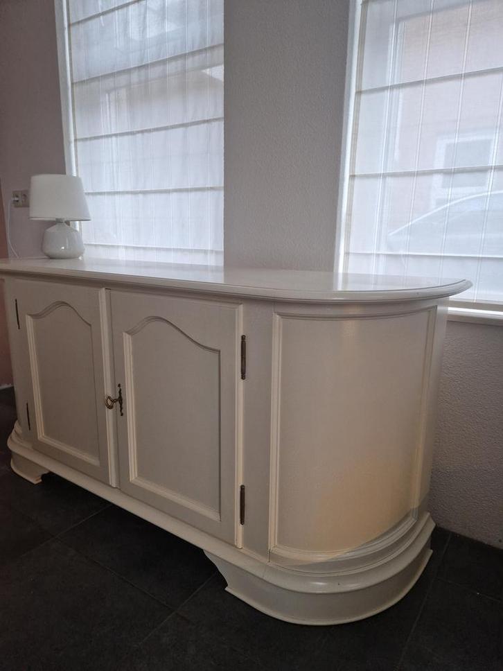 Dressoir, Huis en Inrichting, Kasten | Dressoirs, Zo goed als nieuw, 150 tot 200 cm, 25 tot 50 cm, Met deur(en), Met plank(en)