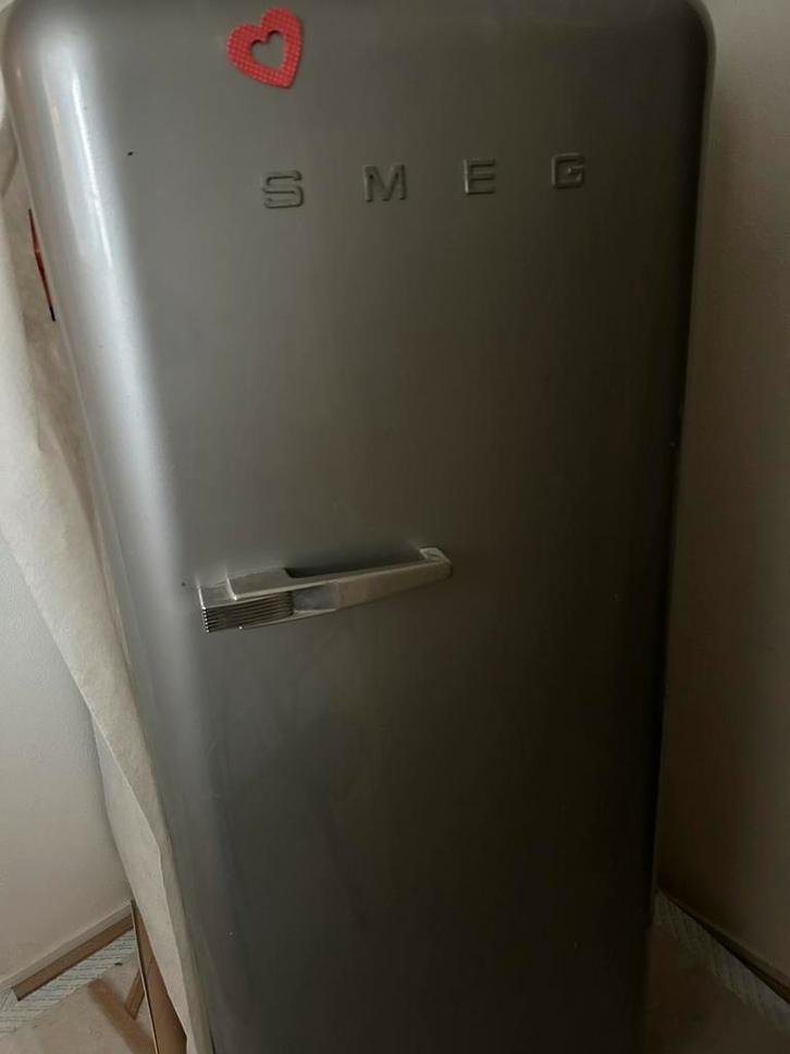 Smeg Koelkast met Vriesvak - Dinsdag 2 december ophalen, Witgoed en Apparatuur, Koelkasten en IJskasten, Gebruikt, Met vriesvak