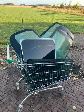 Auto ruiten beschikbaar voor biedingen