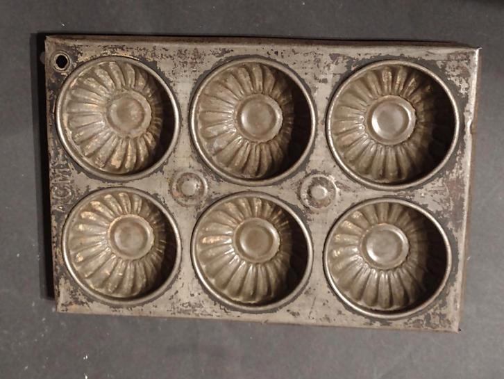 oud Ekco Chicago muffin bakblik, Antiek en Kunst, Antiek | Keukenbenodigdheden, Ophalen