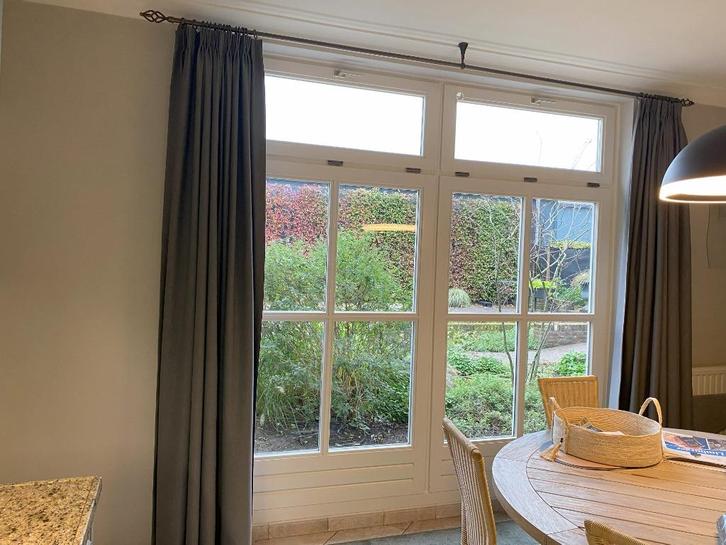 Gordijn, Huis en Inrichting, Stoffering | Gordijnen en Lamellen, Zo goed als nieuw, 200 cm of meer, 200 cm of meer, Ophalen