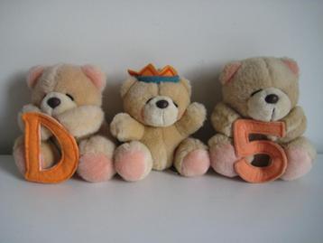 Forever Friends-beren oranje letter D kroon cijfer 5  beschikbaar voor biedingen