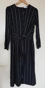 Zwarte jurk met witte strepen - Mango - L, Kleding | Dames, Jurken, Maat 38/40 (M), Mango, Zwart, Ophalen of Verzenden