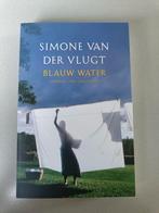 Simone van der Vlugt - Blauw water, Ophalen of Verzenden, Simone van der Vlugt, Zo goed als nieuw