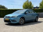 Ford Focus Coupé-Cabriolet 2.0-16V Trend (INRUILKOOPJE), 1350 kg, Stof, Zwart, Cabriolet