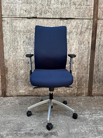 OUTLET! Bureaustoelen Turijn - voor de zwaardere personen  beschikbaar voor biedingen