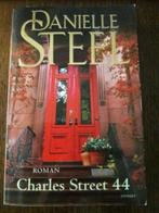 p13 Charles Street 44 - Danielle Steel, Gelezen, Amerika, Ophalen of Verzenden