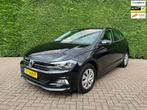 Volkswagen Polo 1.0 Apple carplay, cruise, navigatie, eerste, 1005 kg, Gebruikt, Euro 6, Zwart
