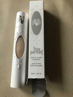 KvD True Portrait Liquid-to-Powder Found.004 Light- Nieuw!, Gehele gezicht, Beige, Nieuw, Ophalen of Verzenden