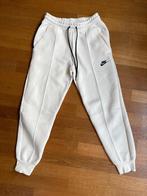 Nike tech (?) broek, Beige, Nike, Ophalen of Verzenden, Zo goed als nieuw