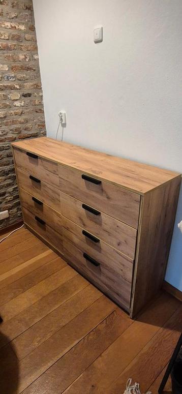 Tacky kast en nachtkast