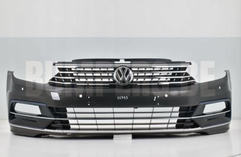 Bumper VOLKSWAGEN PASSAT B8 R-LINE R LINE PRE-FACELIFT 2016-, Auto-onderdelen, Carrosserie en Plaatwerk, Bumper, Voor, Gebruikt