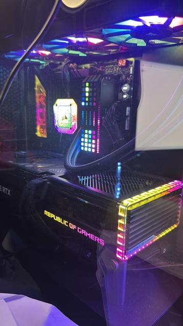 Gaming PC - RTX 4090 i9-13900KS beschikbaar voor biedingen