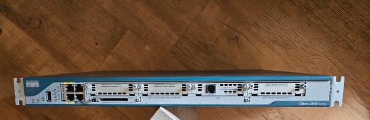 Cisco 2801 Integrated Services Router, Computers en Software, Netwerk switches, Gebruikt, Ophalen of Verzenden