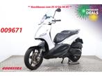 Piaggio Beverly 350 Beverly 350 Sport ABS LED (bj 2017), Overige merken, Dopplerlaan 4
9207HC  DRACHTEN, NL, Boonstra Schadevoertuigen