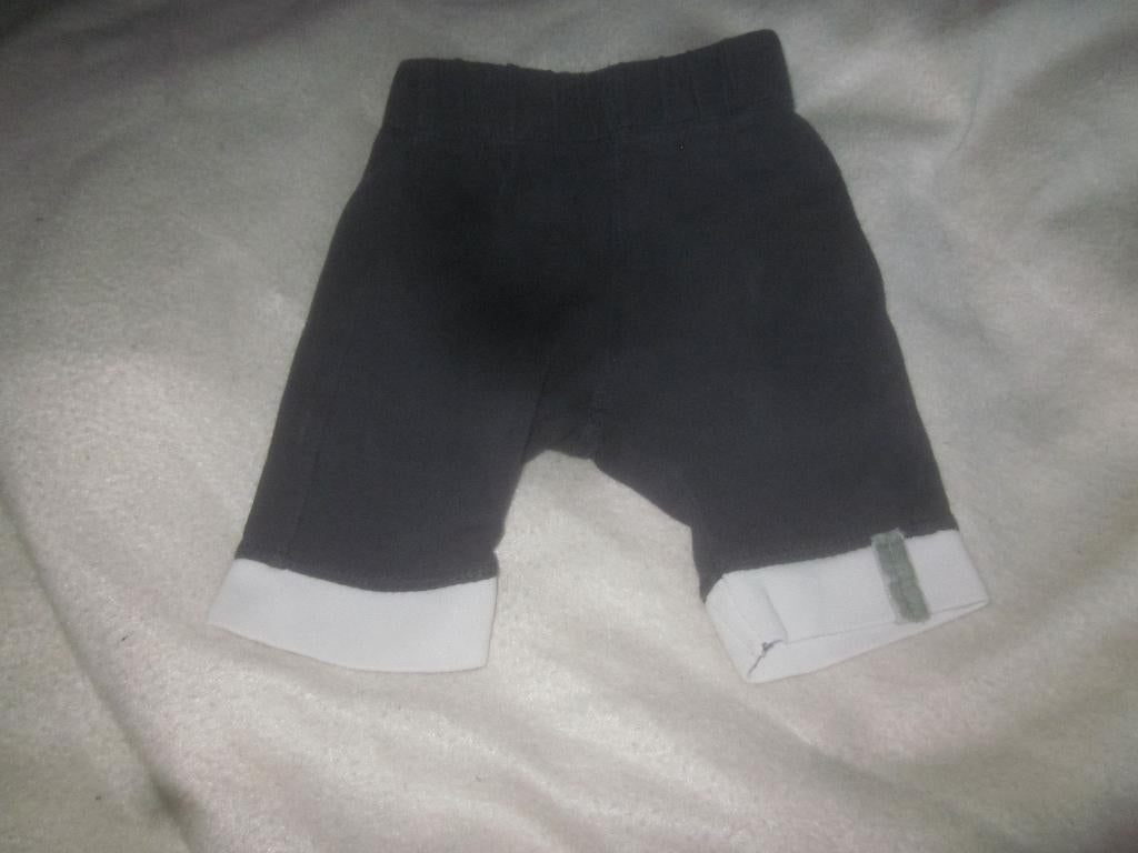 Donkerblauw/wit prematuur broekje Prenatal maat 44 zgan, Prénatal, Broekje, Ophalen of Verzenden, Zo goed als nieuw