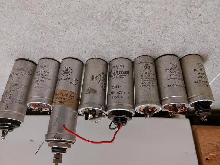 Condensator  startcondensator elco partij plus minus 40x, Hobby en Vrije tijd, Elektronica-componenten, Gebruikt, Ophalen of Verzenden