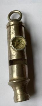 Oud scouting fluitje. Met kompas. Bing Shing., Ophalen of Verzenden, Zo goed als nieuw