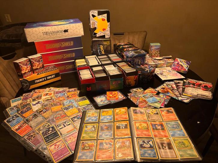 Grote Pokémon Kaarten Collectie, Hobby en Vrije tijd, Verzamelkaartspellen | Pokémon, Gebruikt, Losse kaart, Foil, Ophalen of Verzenden