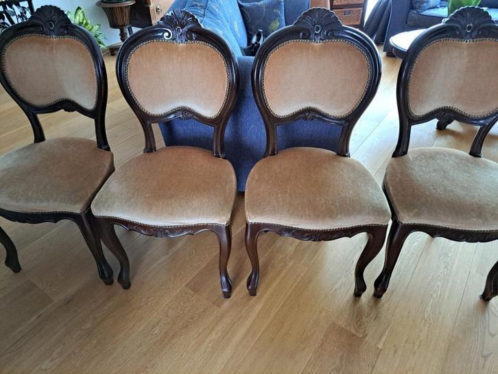 4 eetkamer stoelen wegens interieur verandering, Huis en Inrichting, Stoelen, Gebruikt, Vier, Hout, Stof, Bruin, Ophalen