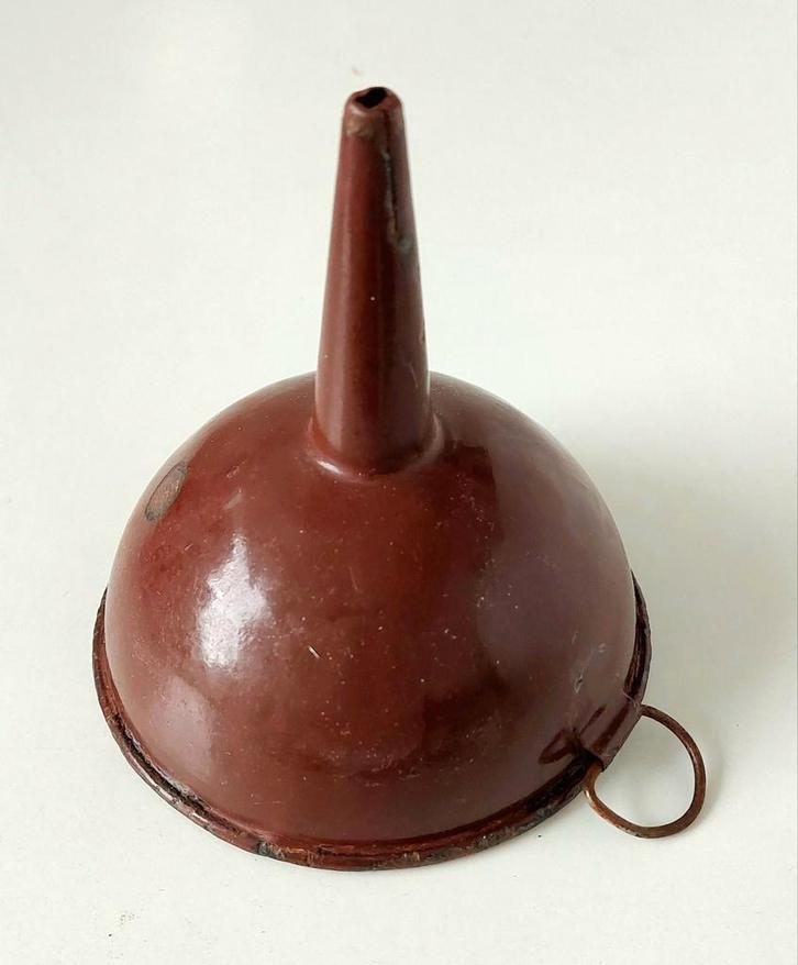 Oude Bruine Emaille Trechter Wijntrechter Decanteertrechter?, Antiek en Kunst, Curiosa en Brocante, Verzenden