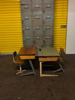 2 vintage schoolsetjes, 2 banken en stoelen, Ophalen, Gebruikt, Tafel(s) en Stoel(en)