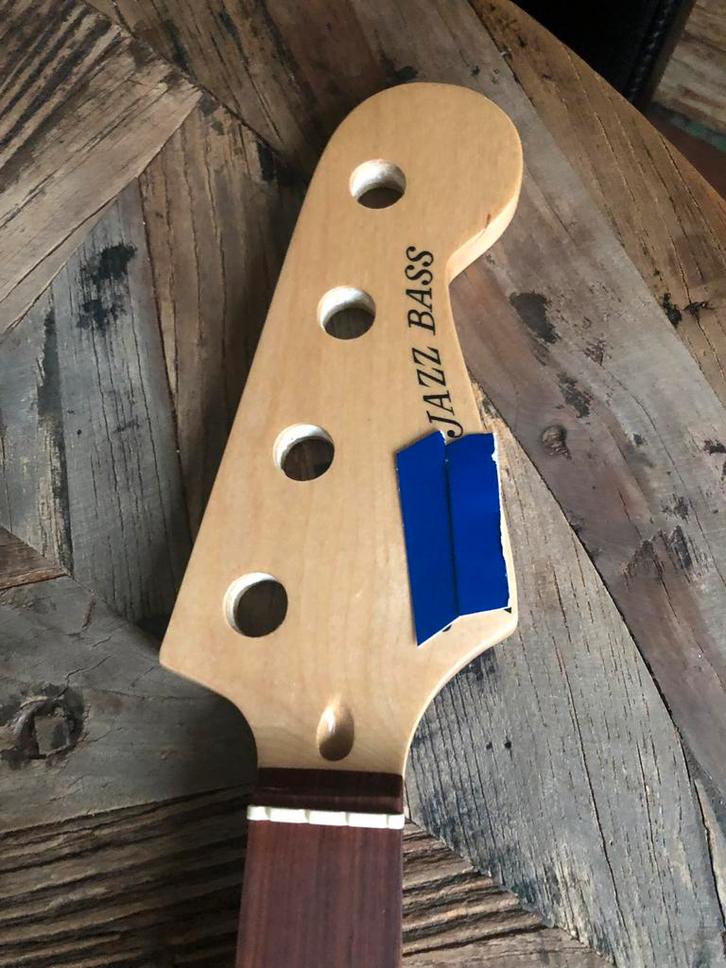 Jazz bass hals “ rosewood toets- dot inlays-F repair logo, Muziek en Instrumenten, Instrumenten | Onderdelen, Nieuw, Elektrische gitaar