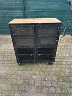 Super leuk industrieel metalen kastje zwart, Huis en Inrichting, Kasten | Overige, Ophalen, Zo goed als nieuw
