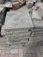 Gratis Stoeptegels (25m²) voor Oprit/Tuin, Gebruikt, Ophalen of Verzenden, 10 m² of meer, Beton