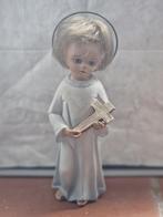 Vintage Beeldje kind Jezus met kruis. Ontwerp  Garcia Olot., Verzamelen, Beelden en Beeldjes, Ophalen of Verzenden, Zo goed als nieuw